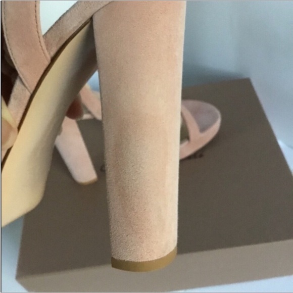 GIANVITO ROSSI - Picture 9 of 14